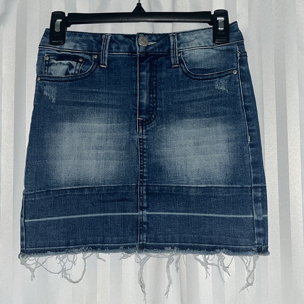Almost Famous Mid Rise Denim Jean Stretch Skirt Size 1